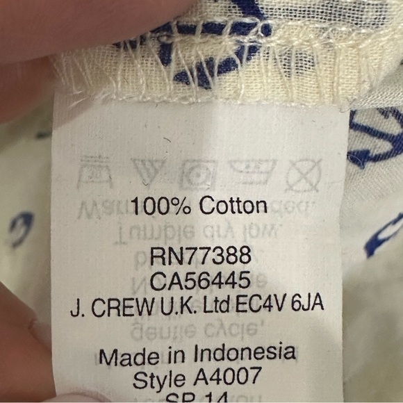 Jcrew Anchor Dot Popover Shirt atop White Blue Nautical Summer Boat Beach Vacay - Picture 6 of 6